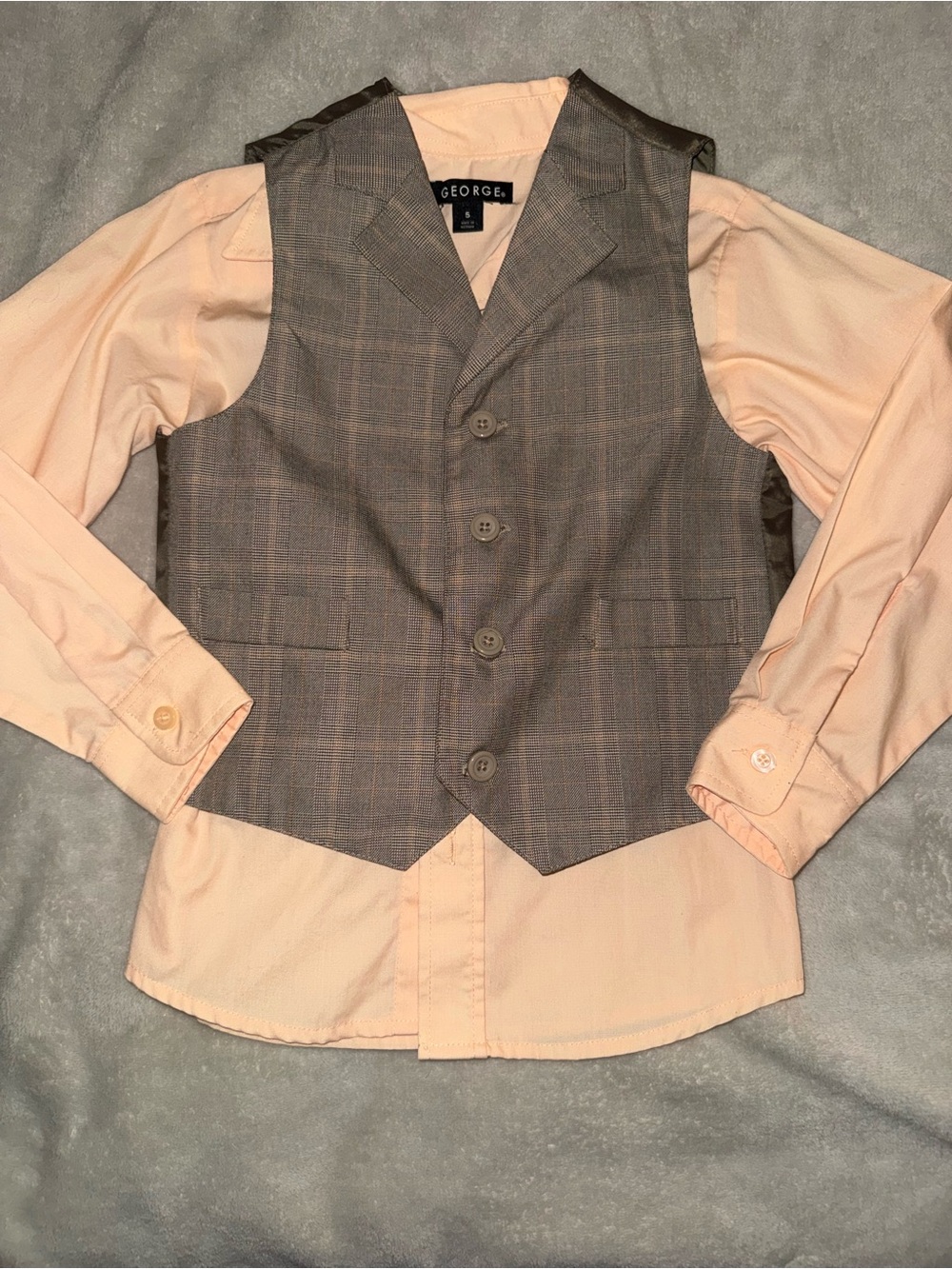 George Grey Plaid Blazer with Peach Shirt